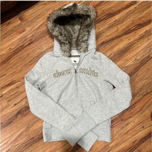Y2K A&F FUR HOODIE